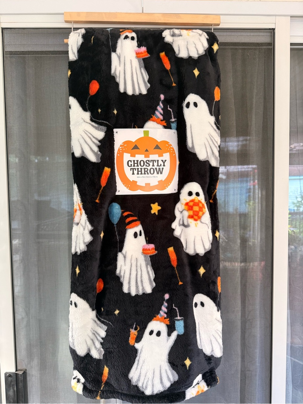 Halloween Party Ghosts Plush Blanket - Black & White Ghost Print